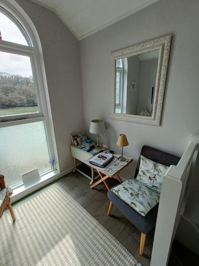 Beautiful 1-Bed Riversi Cottage Located In Malpas Truro Exterior photo